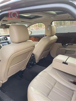 جاكوار XJ